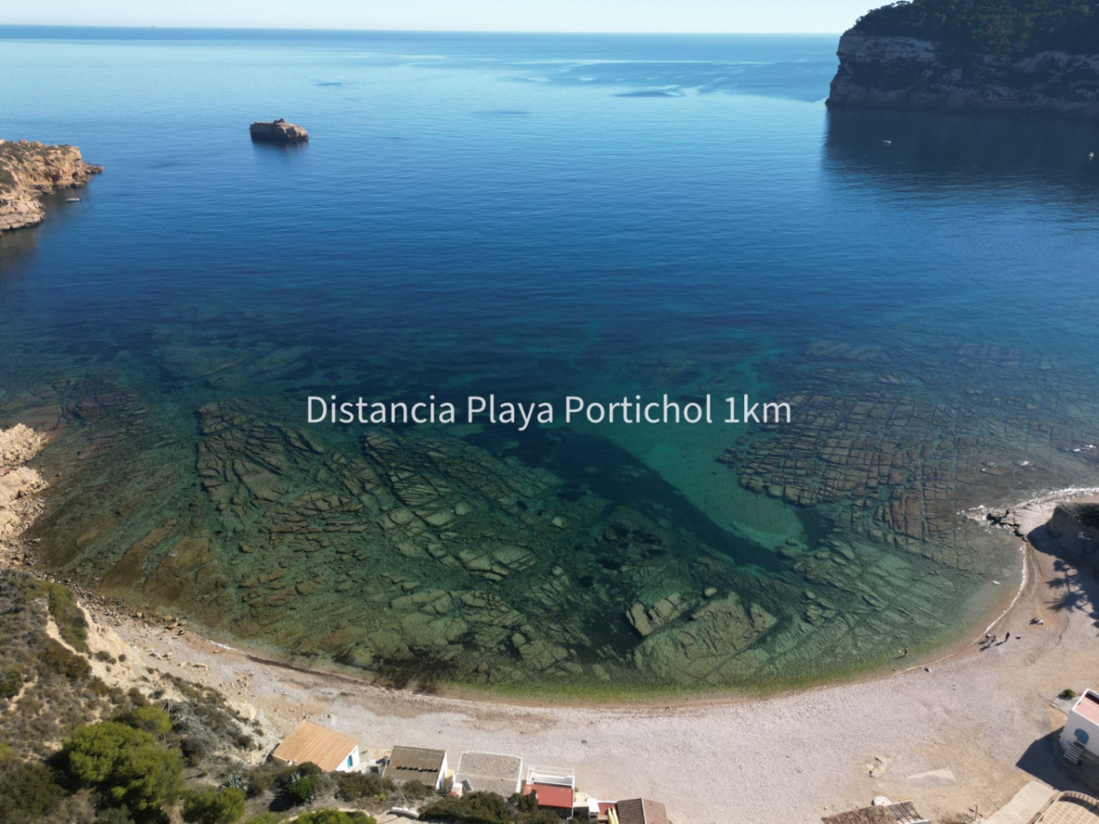 Villa with swimming pool and great potential in Balcón al Mar