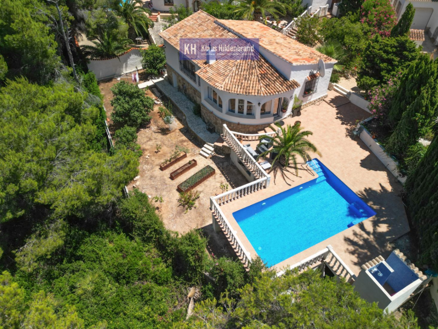 Villa with swimming pool and great potential in Balcón al Mar