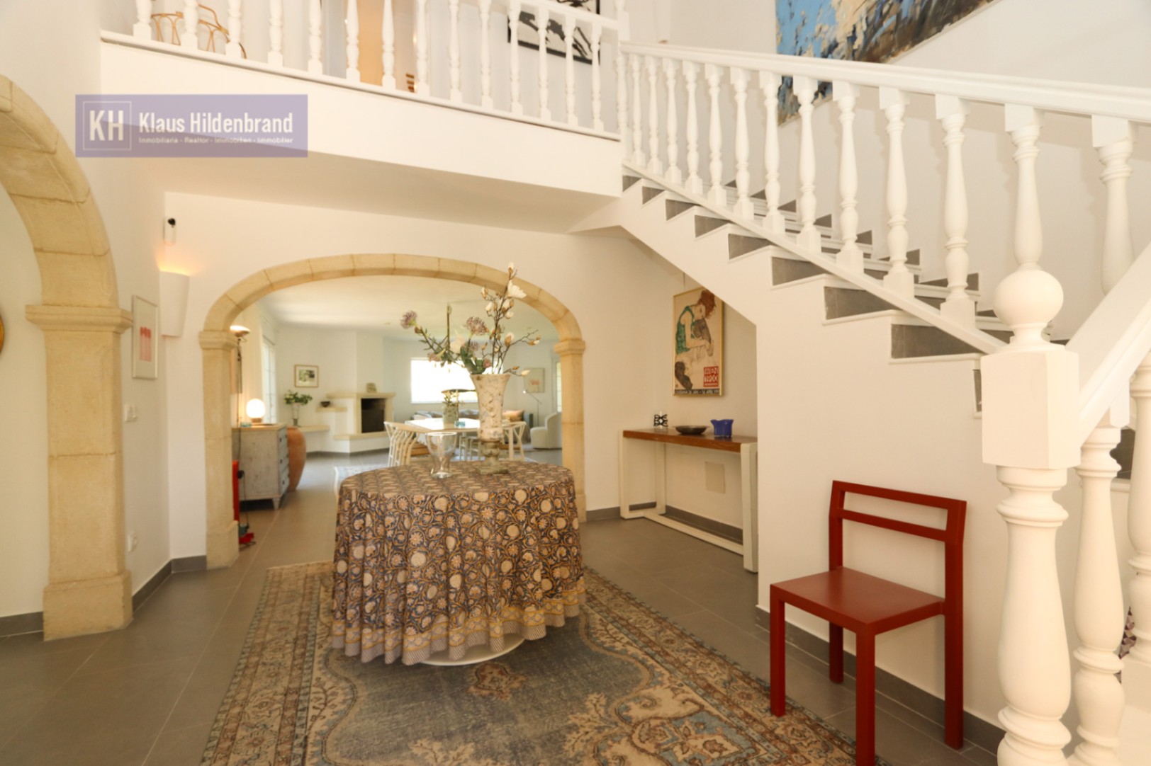 Mediterranean Villa in Adsubia with Lush Garden and Private Pool
