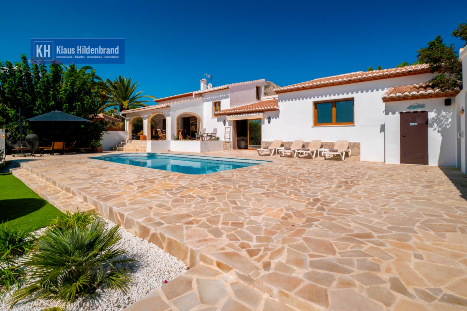 Kürzlich renovierte Villa mit separatem Gästehaus in Tossals, Jávea