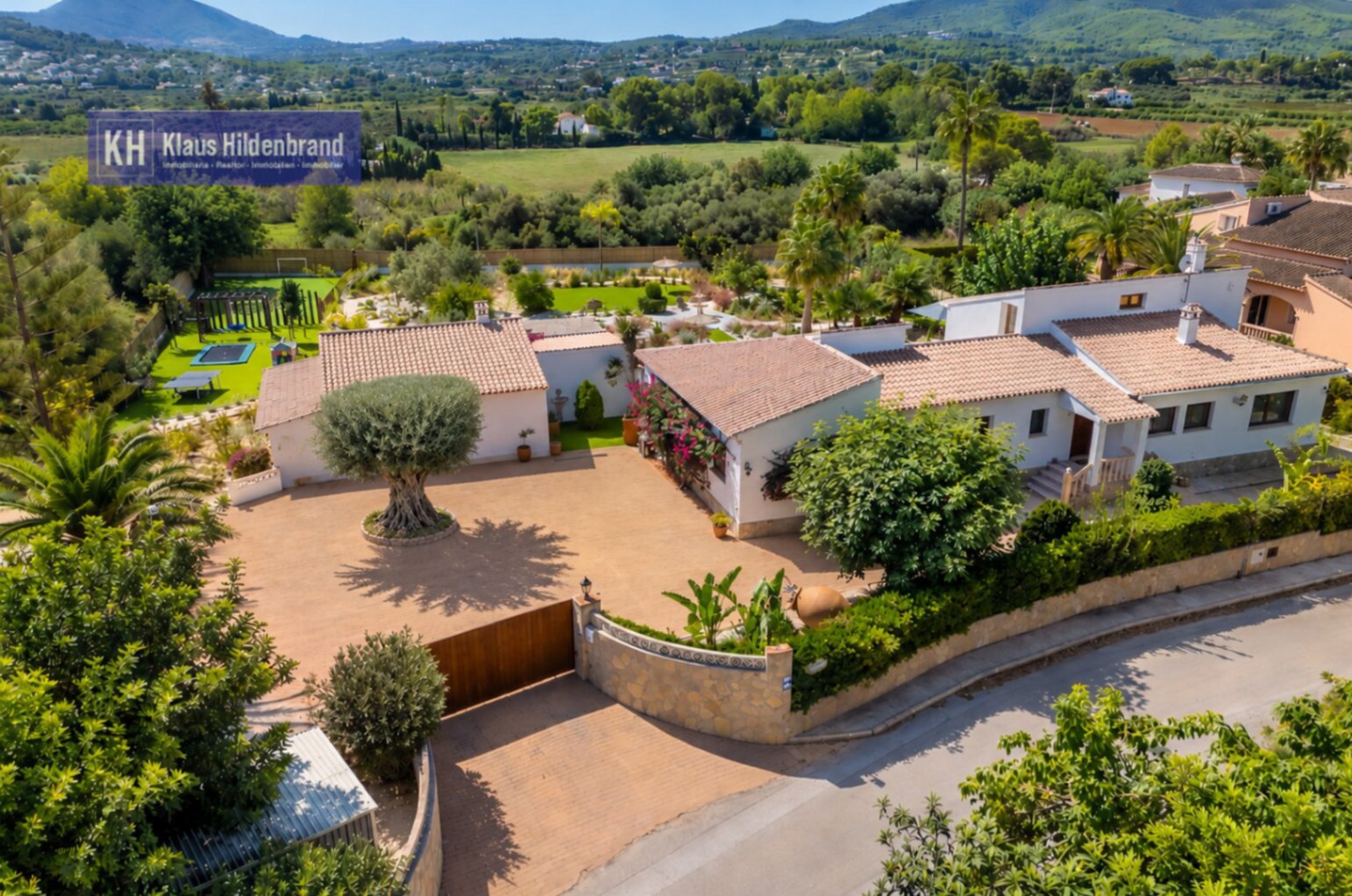 Kürzlich renovierte Villa mit separatem Gästehaus in Tossals, Jávea